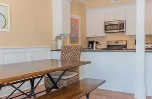 Townsend's Inlet Condo | The Dunes Sleeps 8