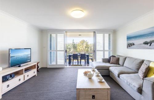 Fingal Bay Apartment | The Dunes15 fabulous unit with pool tennis court and across the road to the beach