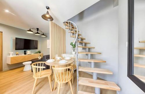 Bagnolet Apartment | The Duplex spa Paris