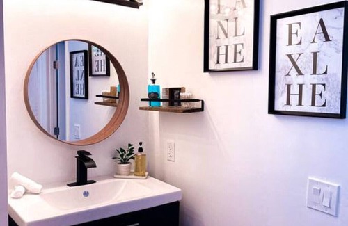 Old Town Hotel | The Dylan Suites 3 - Steps from Downtown & Flagler