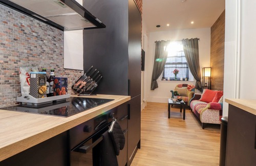 Helston Cottage | The Dynar