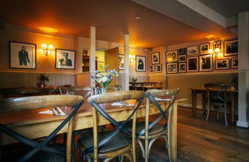 New Forest District House | The East End Arms