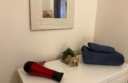 Glastonbury Apartment | The Eaves, Glastonbury High Street 2 bed 2 bathroom apartment