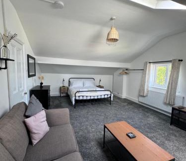 Southport Apartment | The Eaves - Victorian second floor, open plan apartment