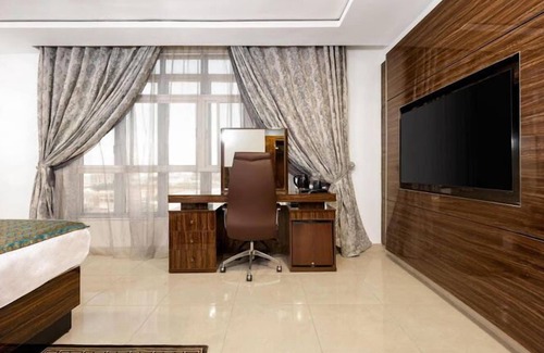 Abuja Hotel | The Edge Hotel and Suites