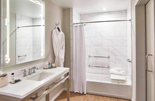 Downtown Chattanooga Hotel | The Edwin Hotel, Autograph Collection