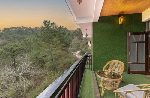 Kasauli Hotel | The Elegance Hotel Kasauli
