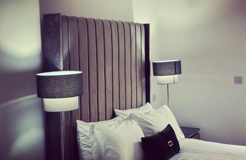 Headington Apartment | The Elegant Abode Apartment 2023 NEW-BUILD