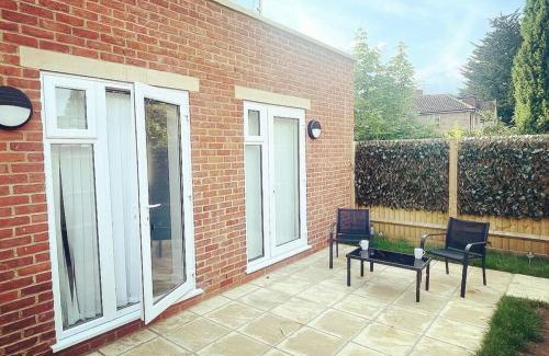 Headington Apartment | The Elegant Abode Apartment 2023 NEW-BUILD