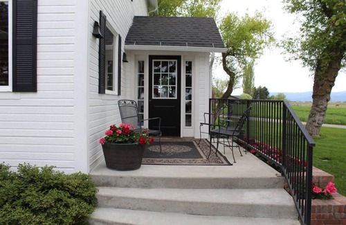 Kalispell Villa | The Elegant Montana Farmhouse