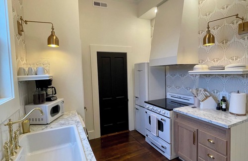 Columbia City Apartment | The Elizabeth on Van Buren