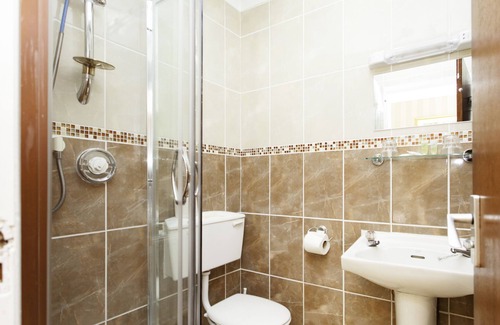 Torquay City Centre House | The Elmington Hotel