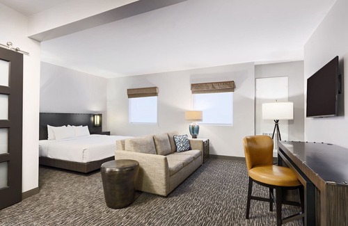 Southlake Hotel | The Elmore Hotel, DFW Southlake, a Tribute Portfolio Hotel