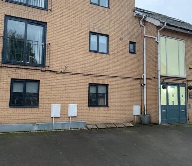 Plasnewydd Apartment | The Elms - Close to City Centre
