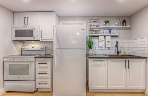 Elora House | The Elora Place Guest Suite-one block from Elora's vibrant downtown core!