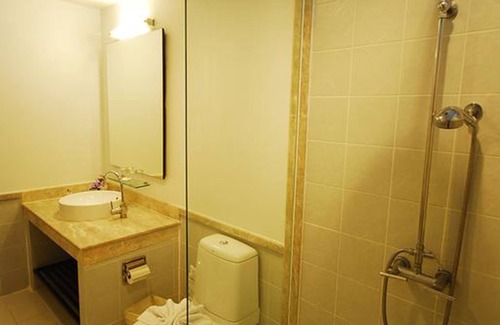 Thung Maha Mek Hotel | The Embassy Sathorn
