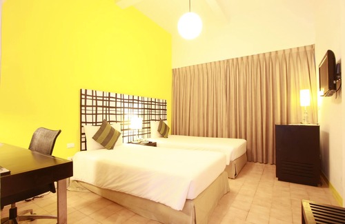 Thung Maha Mek Hotel | The Embassy Sathorn