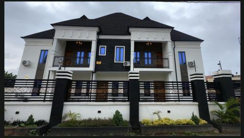 Akure House | The Emeritus Apartments