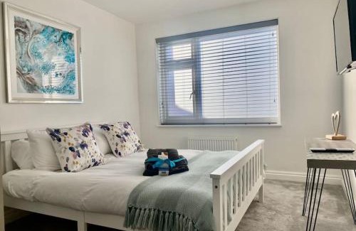 Maenporth Apartment | The Emslie Road Beach Flat