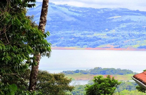 Aguacate House | 'The Enchanted Cottage' Arenal Springs Villas by the Lake