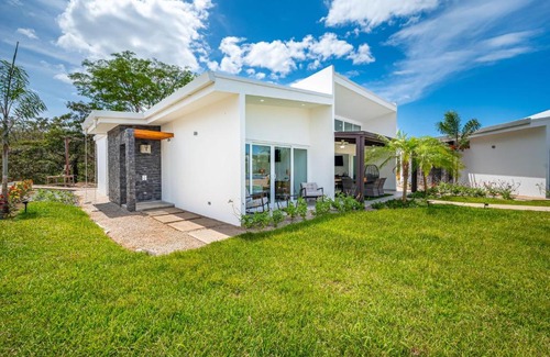 Rio Seco House | The Enclave D9