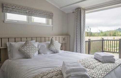 Carlton-in-Cleveland House | The Endeavour Lodge - Ukc4061