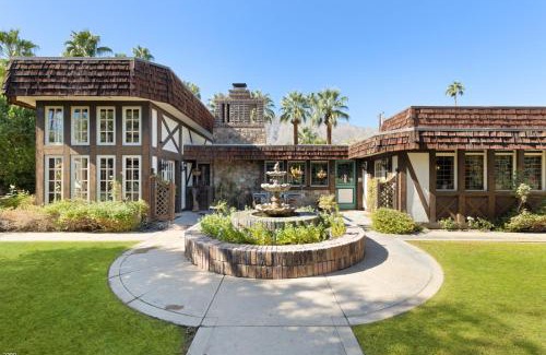 Warm Sands House | The English Cottage