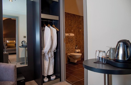 Enniskillen Hotel | The Enniskillen Hotel and Motel