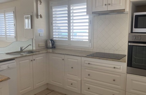 Currimundi Apartment | THE ENTRANCE UNIT 14