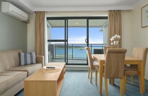 The Entrance Apartment | The Entrance Waterfront Resort Unit 510