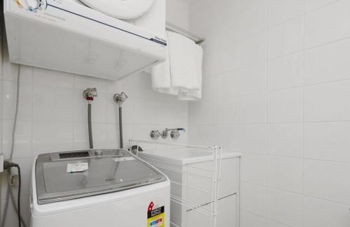 The Entrance Apartment | The Entrance Waterfront Resort Unit 510