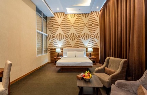 Mallawapitiya Hotel | The Epitome