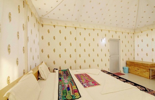 Sam Resort | The Escape Luxury Desert Resort