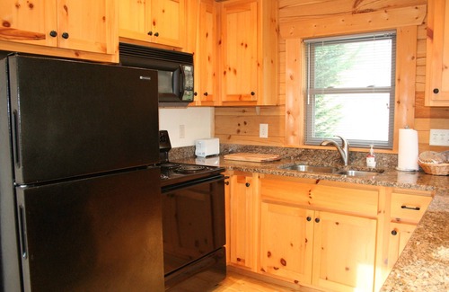 Chimney Rock Cabin | The Esmeralda Inn at Lake Lure