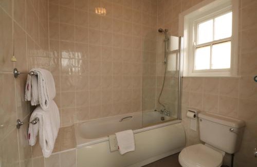 Scarborough Hotel | The Esplanade Hotel