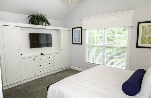 Lackey Resort | The Estates at King's Creek Resort.