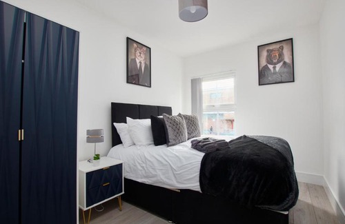 Rugby Apartment | The Exquisite Central Rugby Gem