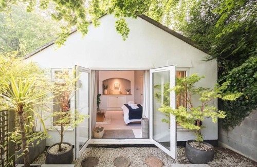 Failand Apartment | The Failand Retreat | Luxury Stay Near Bristol