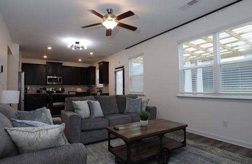 Union City House | The Fairburn Dream Escape