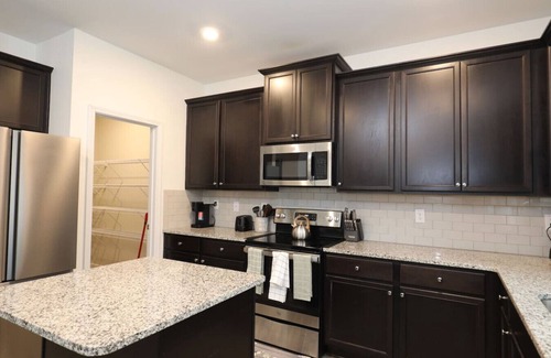 Union City House | The Fairburn Dream Escape