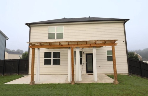 Union City House | The Fairburn Dream Escape