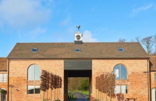 Moreton House | The Fairoaks Estate