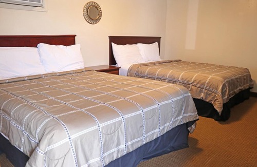Niagara Falls Hotel | The Falls A Family Lodge