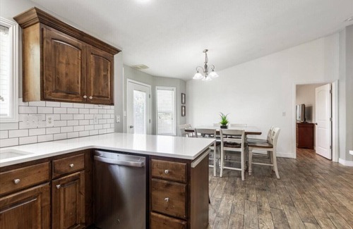 Idaho Falls House | The Family Falls Retreat | Sleeps 12 | Hot Tub