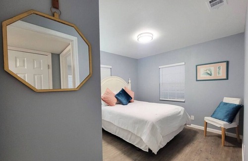 Parker House | The Family Hangar Modern Getaway - Entire House