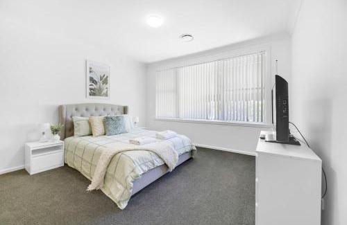 South Bathurst House | The Family Retreat - Near Mt Panorama & Racecourse