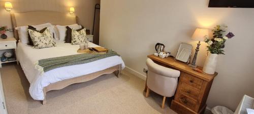 Whatstandwell Bed & Breakfast | The Family Tree