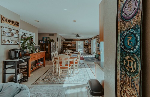 Baywood Park House | The Famous Zen Den one block from the water