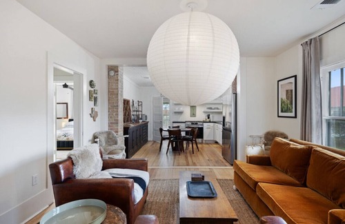 Carmine House | The Farmhouse: Antique Chic Haven near Round Top