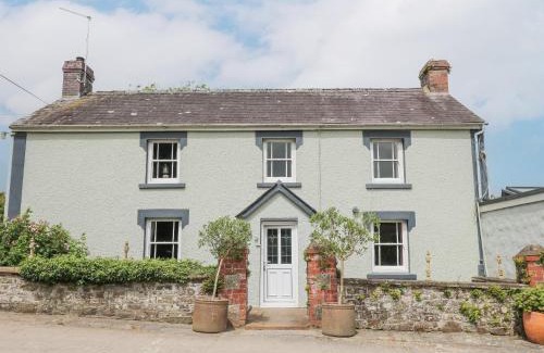 Cardigan House | The Farmhouse
